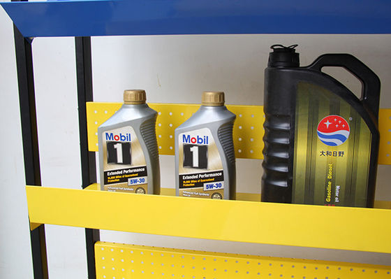 Estantes libres del color 4 del metal amarillo de la grada para la tienda de los accesorios del coche