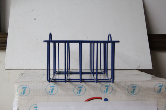 Cesta colgante al por mayor del ultramarinos del metal de HongChuang para el supermercado